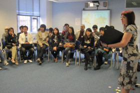 Студенты подготовительной программы Manchester Metropolitan University на занятиях