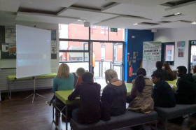 Студенты подготовительной программы Royal Holloway на занятиях