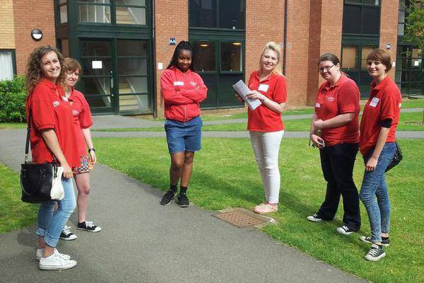 Студенты подготовительной программы University of Leicester