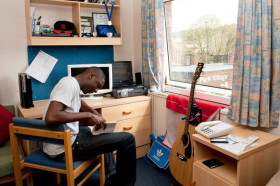 Жилая комната для студентов подготовительной программы University of Sussex