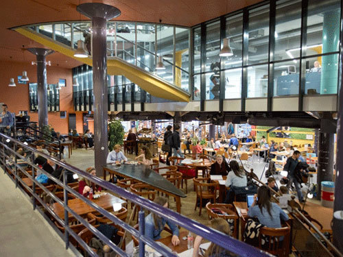 Холл в University of Amsterdam