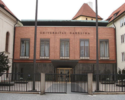 Карлов университет