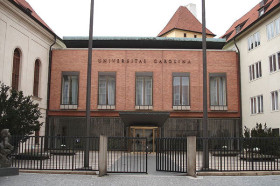 Карлов университет