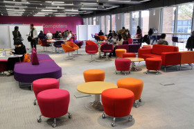 Комната отдыха для студентов Aston University