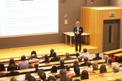 Занятия в LSE and Political Sciences