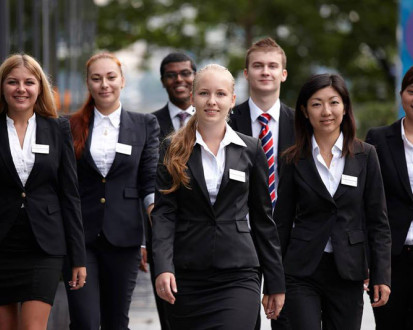 Студенты Business and Hotel Management School