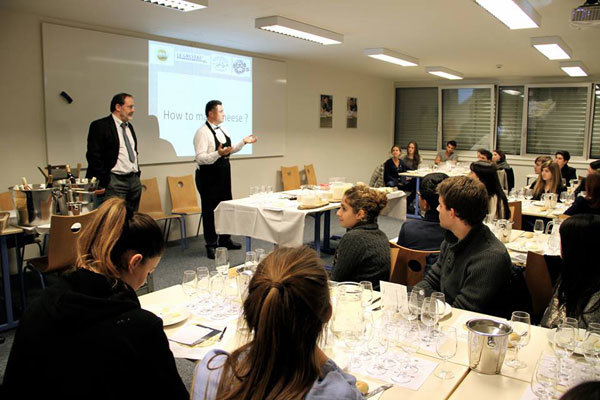 Студенты Glion Institute of Higher Education на занятиях