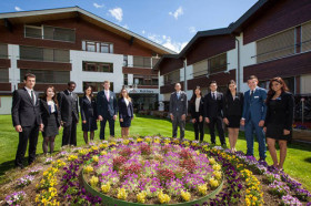 Студенты Les Roches School of Hotel Management