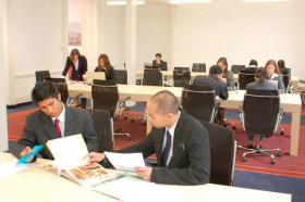 Студенты Swiss Hotel Management School на занятиях