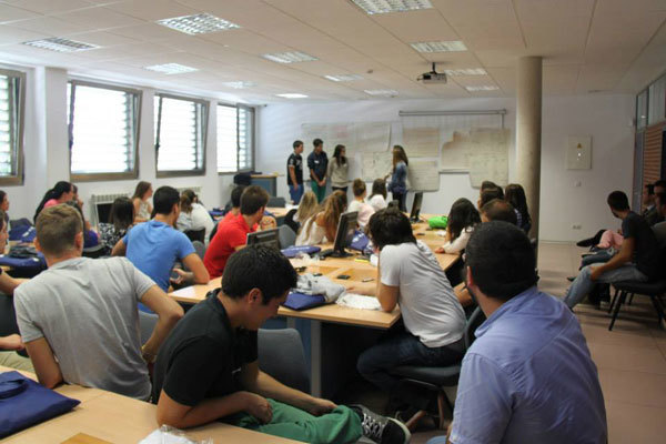 Студенты Cesine Business School на занятиях