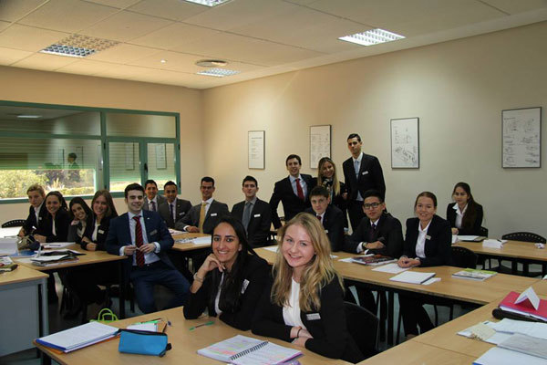 Студенты Les Roches School of Hotel Management