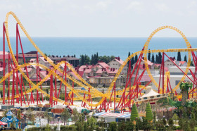 Новый парк аттракционов