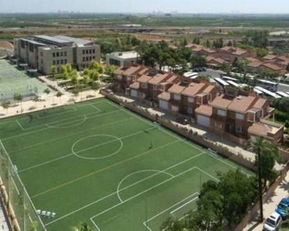 Территория Caxton College