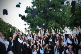 Выпускники Caxton College