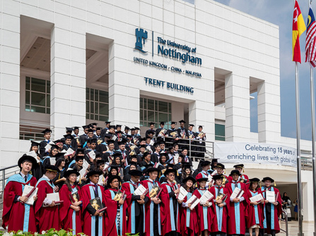 Выпускники The University of Nottingham Malaysia Campus