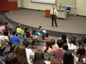 Лекция в Singapore Institute of Management