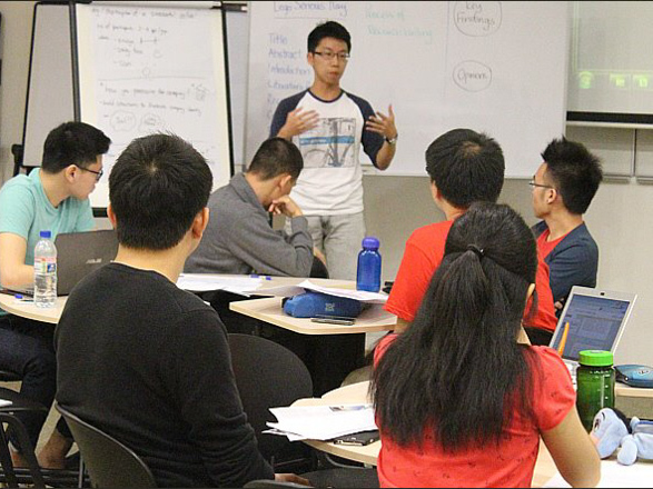 Студенты Singapore Institute of Management