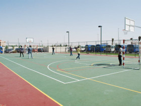 Студенты Herriot-Watt Dubai Campus играют в футбол