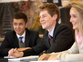 Учеба в Bromsgrove School