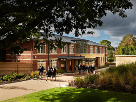 Территория Bromsgrove School