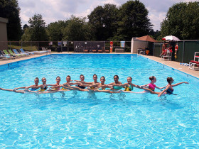 Бассейн в Walnut  Hill School