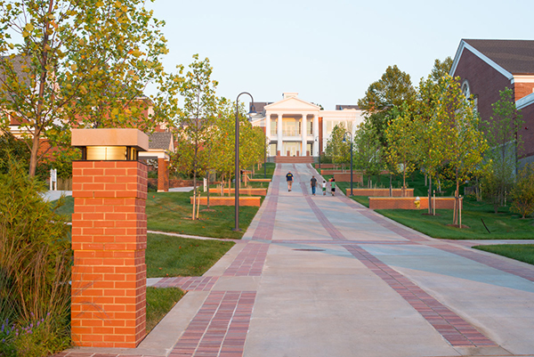 Территория Suffield Academy