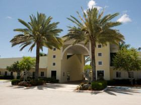 Территория American Heritage School