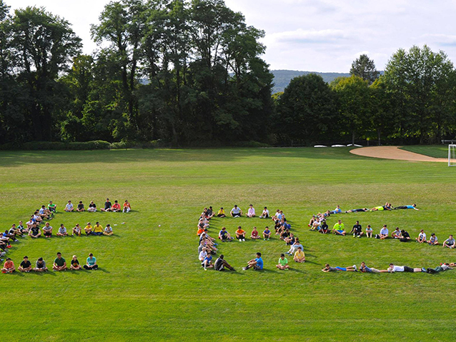 Учащиеся Eaglebrook School