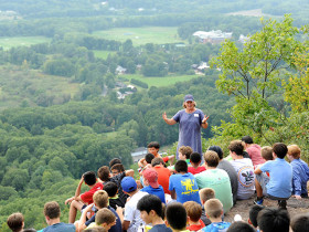 Учащиеся Eaglebrook School на экскурсии