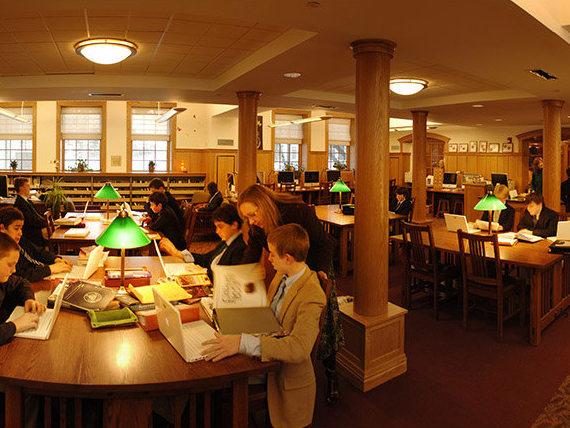 Библиотека Fessenden school