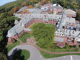 Кампус St Mark’s School