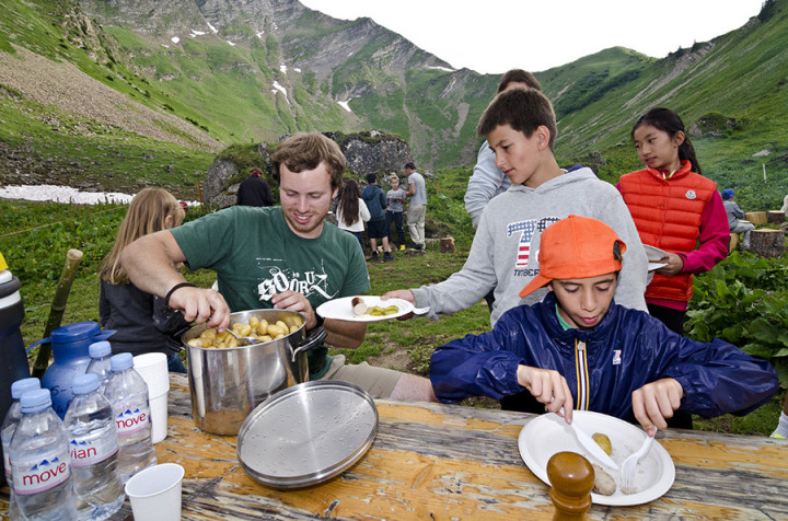 Пикник для студентов Le Rosey School