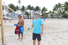 Учащиеся OHLA на пляже