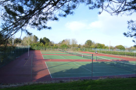 Корт в St Swithun’s School