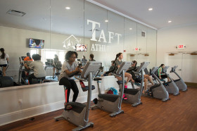 Тренажерный зал в Taft School