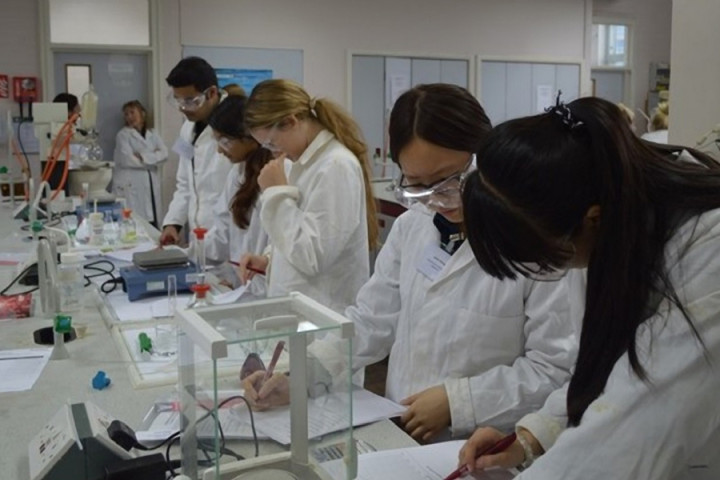 Урок в Padworth College