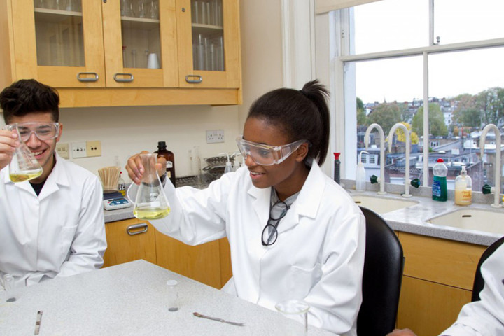 Учеба в Mander Portman Woodward