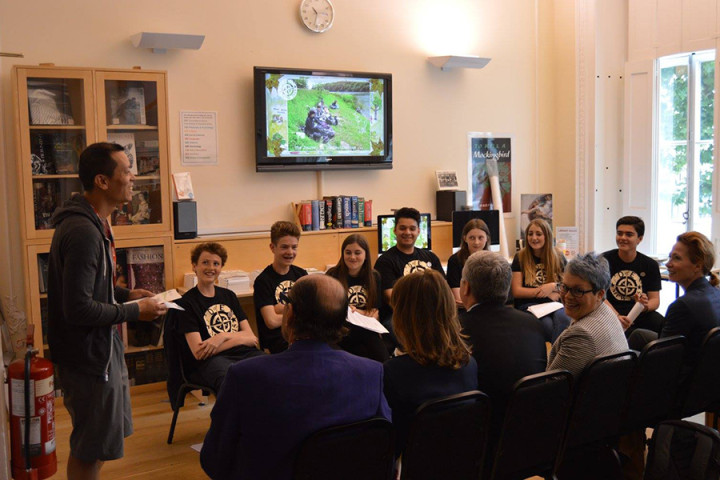 Занятия в Mander Portman Woodward