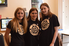 Студентки Mander Portman Woodward