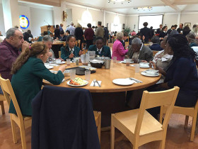 В столовой Rothesay Netherwood School