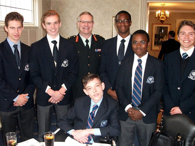 Учащиеся Upper Canada College