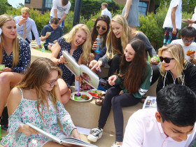 Учащиеся Stevenson School