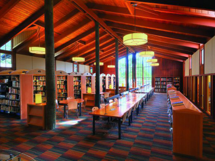 Библиотека в Stevenson School