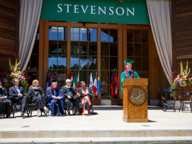 Выпускники Stevenson School