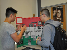 В Maumee Valley Country Day School