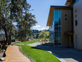 Brentwood College School