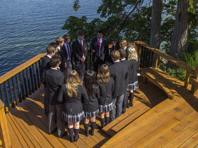 Студенты Brentwood College School