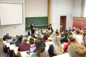 Занятия в Высшей Школе Экономике