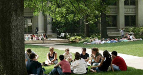 Студенты в American University