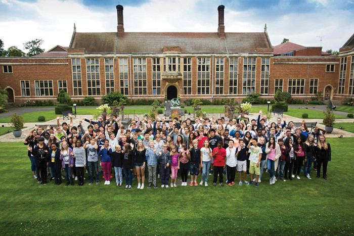 Летний лагерь при Whitgift School